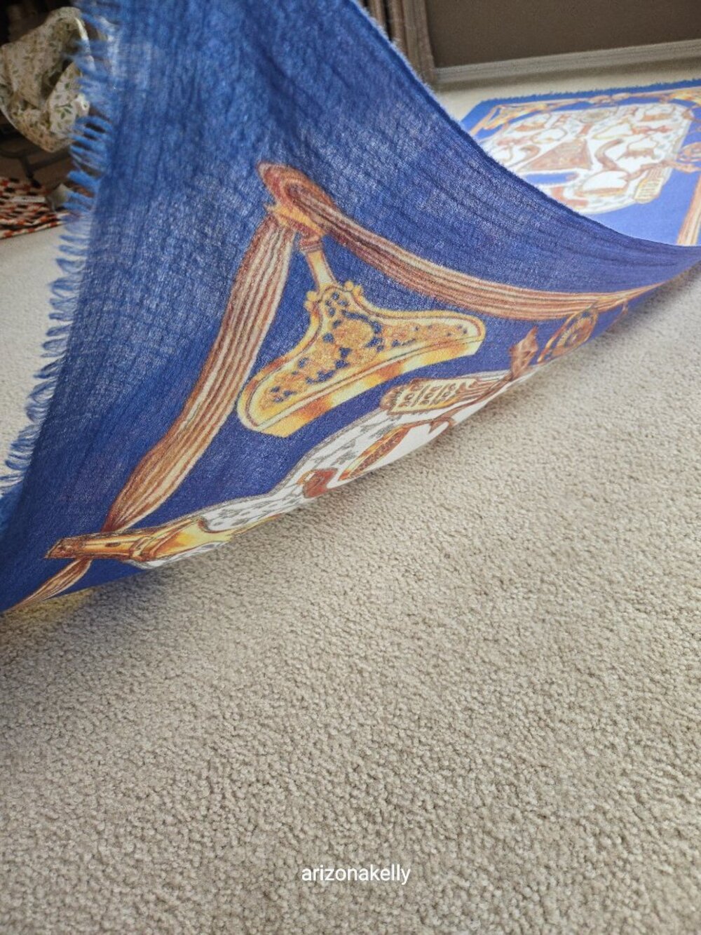 NWOT Cashmere Cinta Scarf Equestrian Design - Picture 3 of 12
